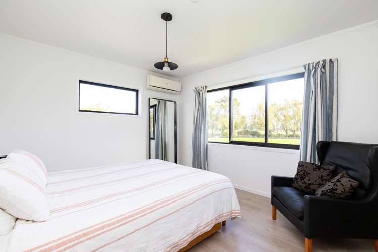 230 Central Road North Waitakaruru_13