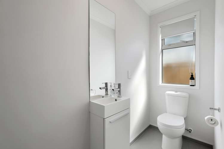 4/1 Hibiscus Avenue Hamilton Lake_16