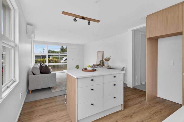 1A Quinns Road_2
