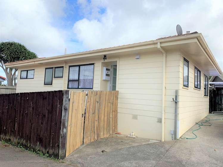 2/6 James Walter Place Mount Wellington_12