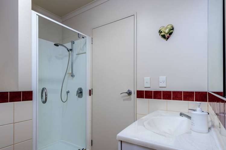 2/139 Nile Road Milford_8