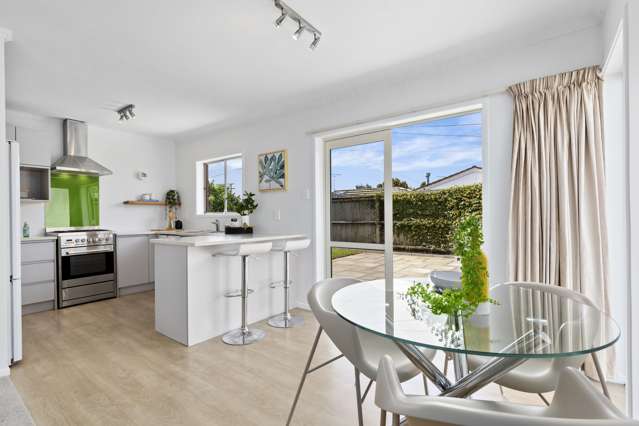 2/7 Alana Place Mount Wellington_2