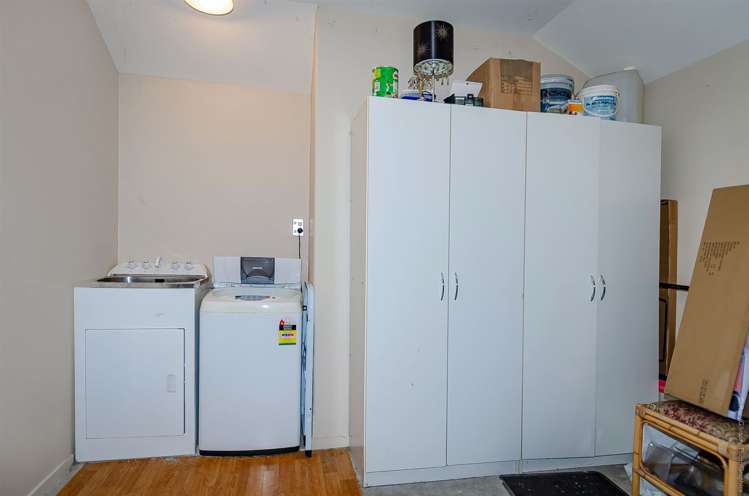 2/60 Bassett Street Burwood_10