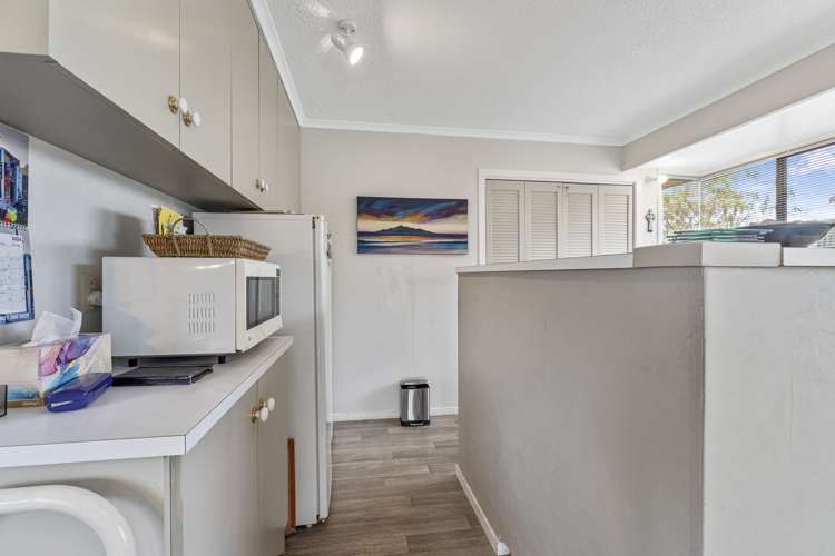 44 Norfolk Crescent Otaki Beach_5