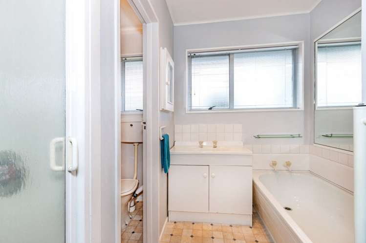 80 Warren Crescent 1454_9