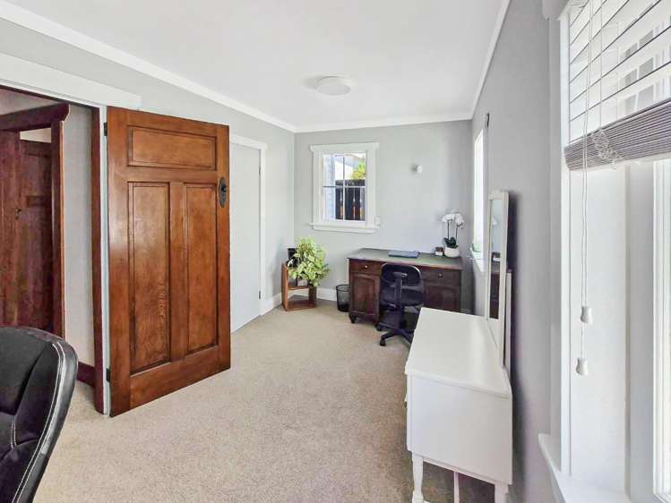 101 Cameron Road 11555_16