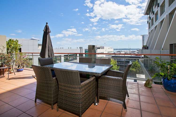 438/35 Hobson Street Auckland Central_11