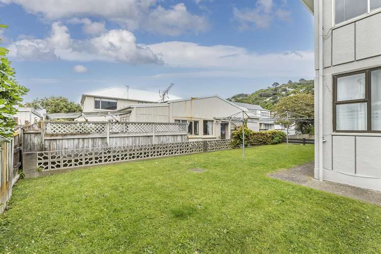 7/127 Queens Drive Lyall Bay_10