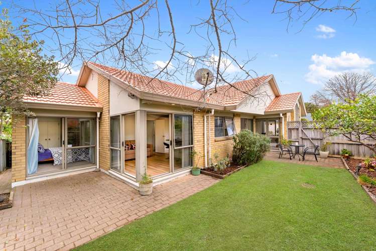 1/238 Botany Road_1