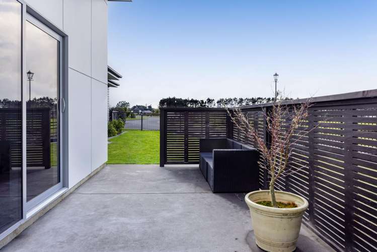 7 Mercade Close Stratford_29