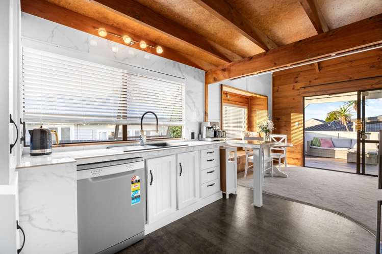 4037A Great North Road Glen Eden_5