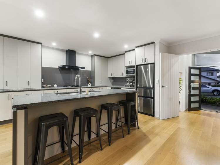 5 Chard Place Flat Bush_9
