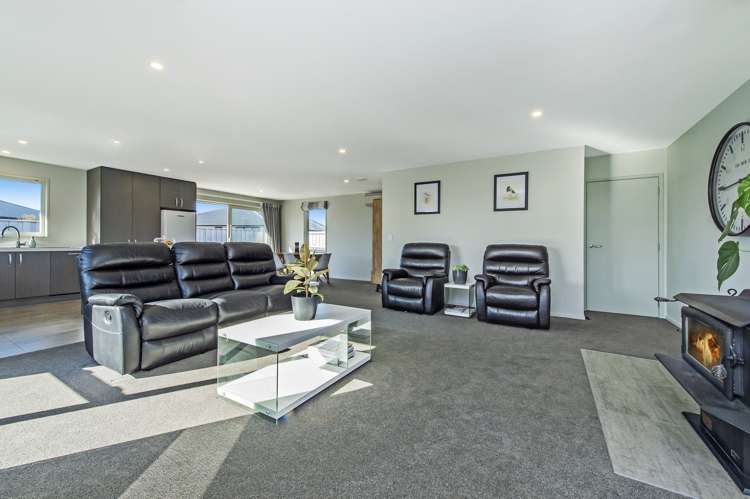 69 Sunline Avenue Lincoln_8