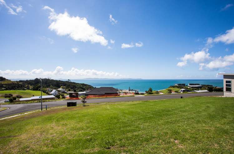 42 Dudley Crescent Cable Bay_10