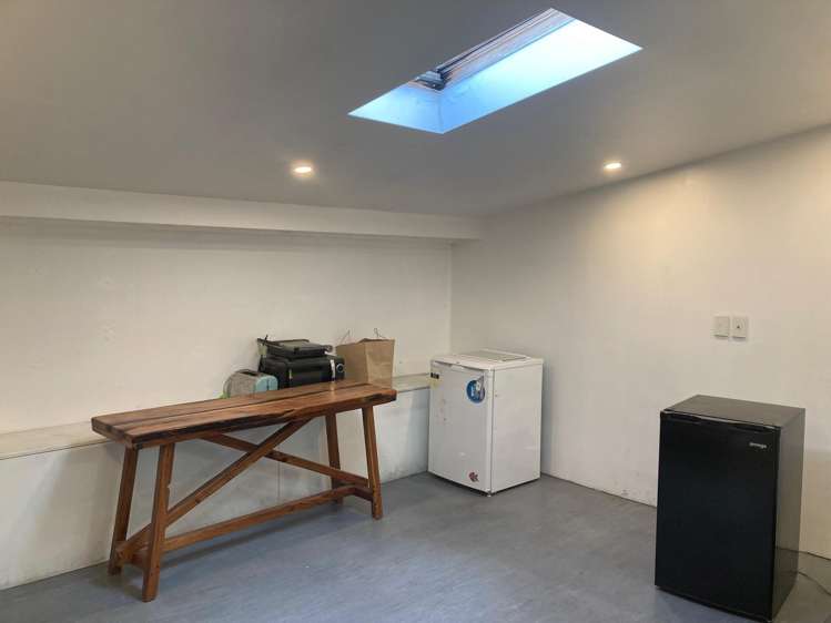 15 Marine Parade Petone_4