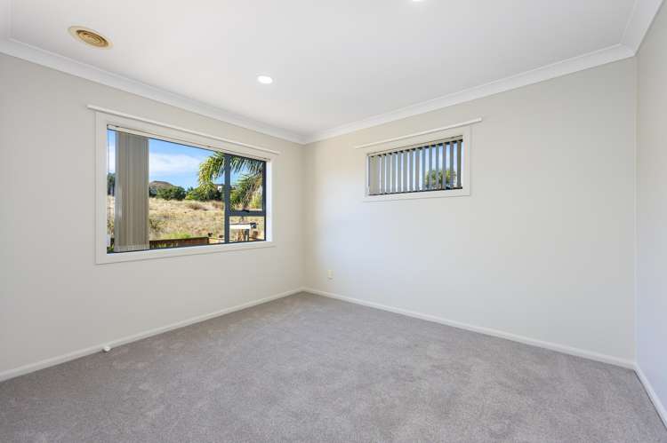 7 Greenway Rise Gulf Harbour_13