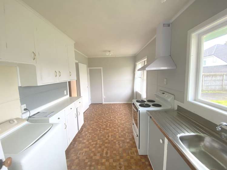 32 Enderby Drive Te Atatu Peninsula_10