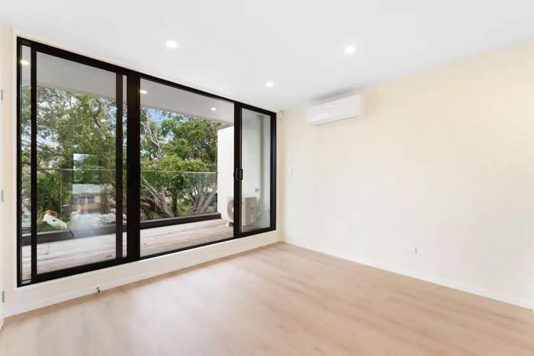 8/10 Orchid Place Te Atatu South_2