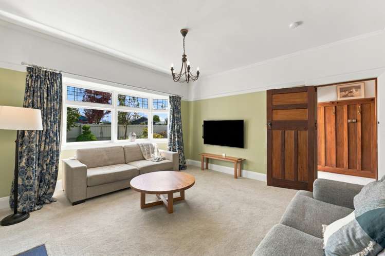 6 Cardiff Avenue Somerfield_9