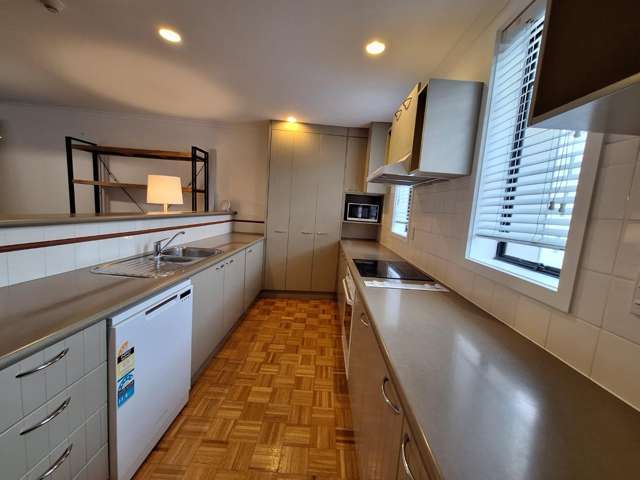 1E/8 Farnham Street 1761_4