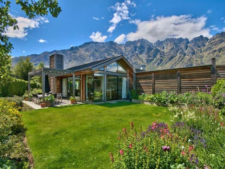 8 Rannoch Drive Jacks Point_0