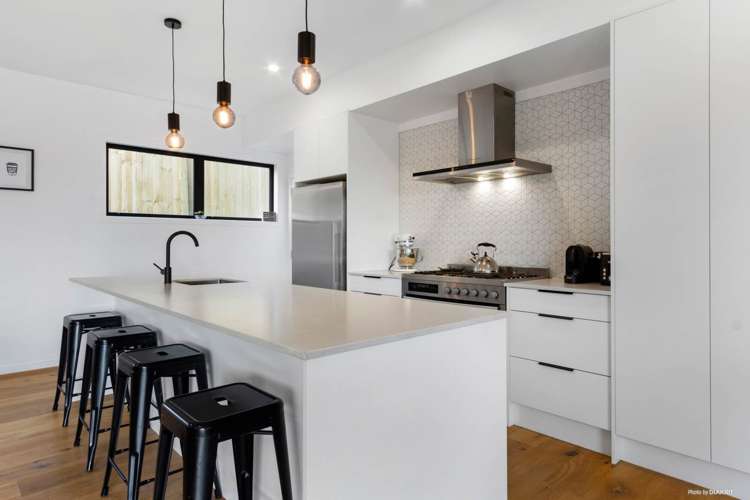 9 Mataki Way Glen Eden_5