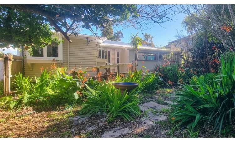 214 East Coast Road_0