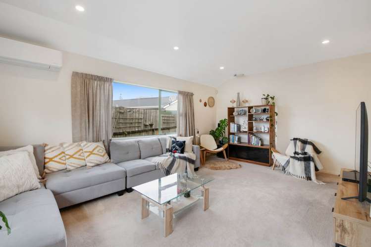 2/11 Bronzewing Terrace Unsworth Heights_16