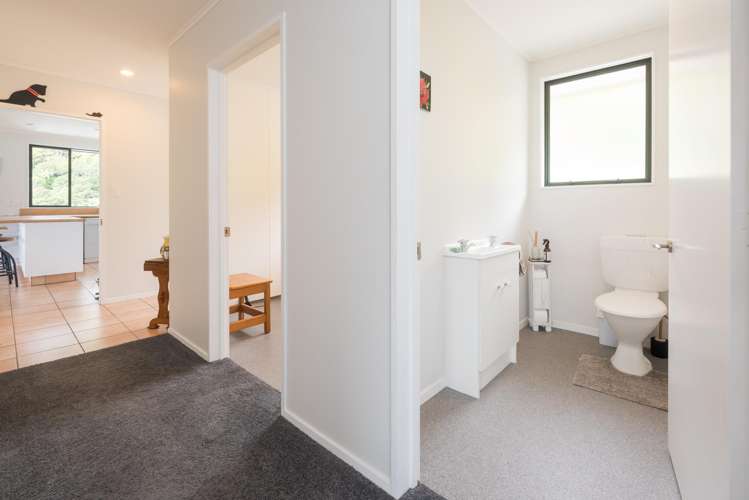 3 Ruataniwha Place Okiwi Bay_14