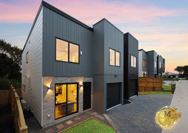 Spacious Living | 4 Bed Standalone Home