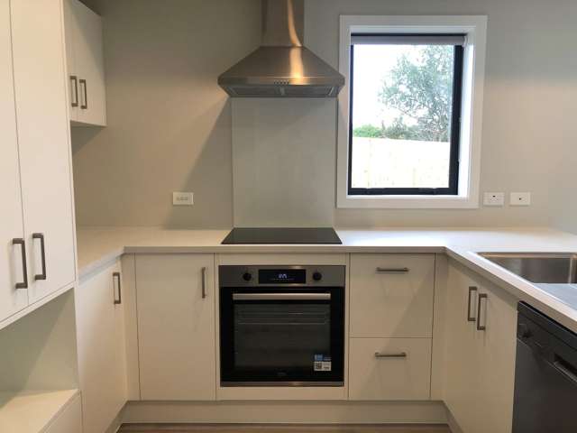 2/8 McPherson Place Fairfield_2