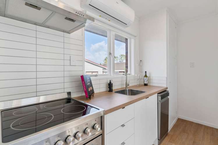 8/27 Nikau Street New Lynn_10