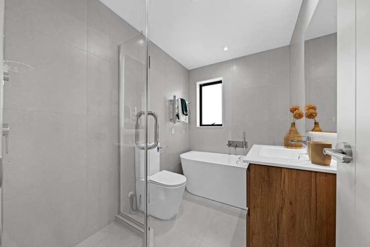 Lot 1&2/5 The Boulevard Sunnyhills_18