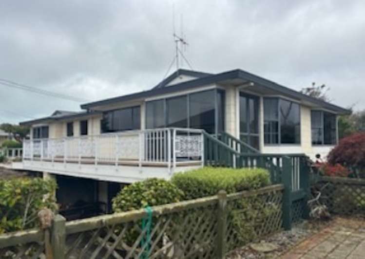 15 Lark Street 11441_0