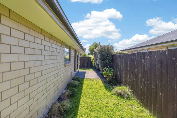 52 Thackeray Place Waltham_13