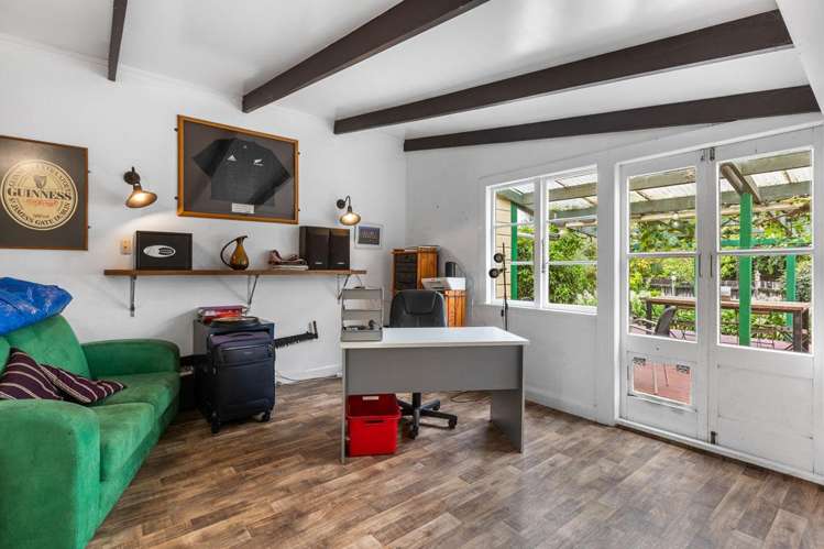 11 Townsend Road Paraite_16