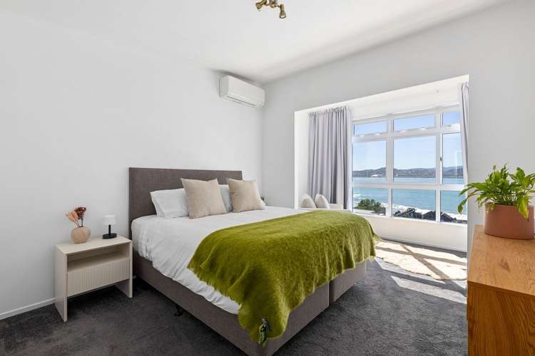 277 Queens Drive Lyall Bay_18