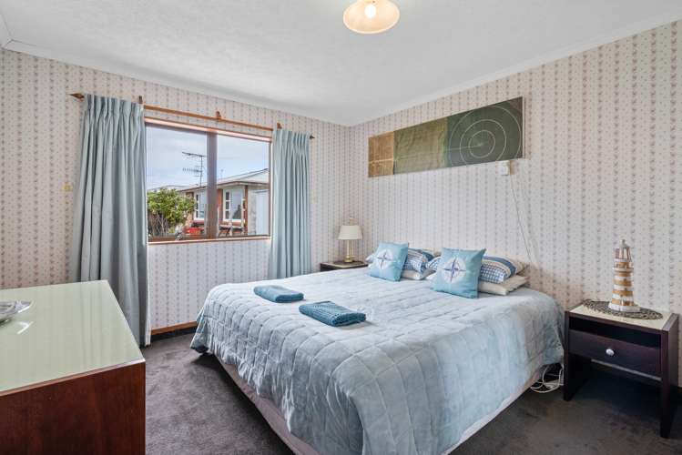 90 Marine Parade Bluff_11