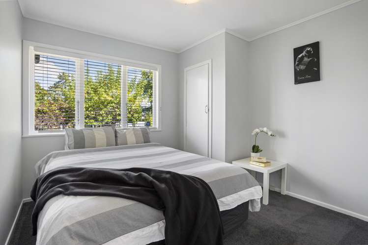 1/51 Lancaster Road Beach Haven_5