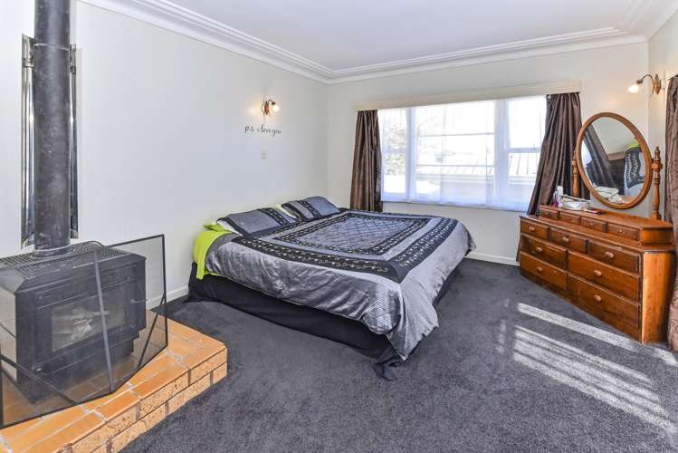 11b View Road Papakura_10