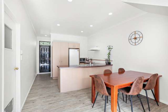 63/1 Ambrico Place New Lynn_3