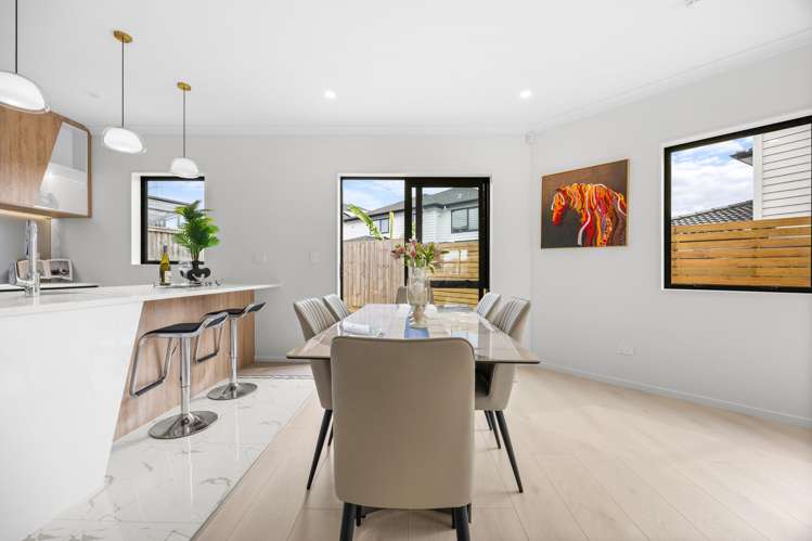 32 Tannaghmore Drive Flat Bush_11