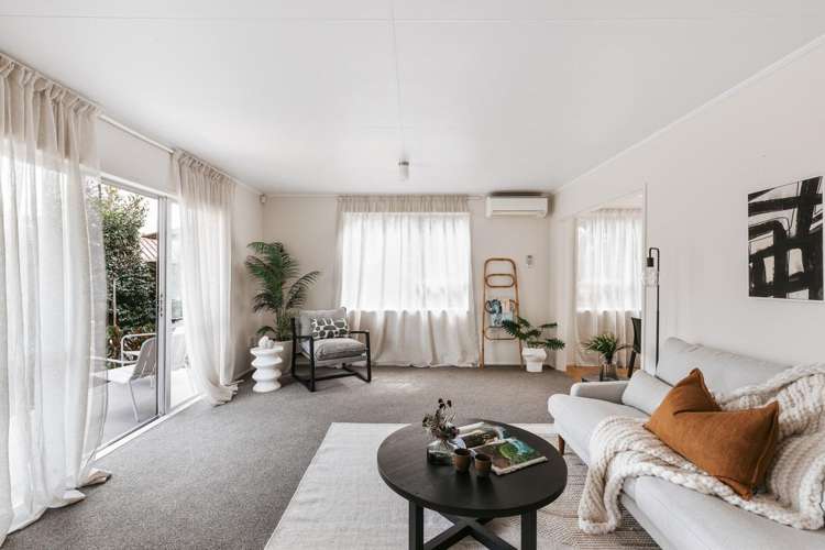 22 Arawata Avenue Welcome Bay_5