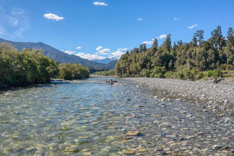 91 Beach Road Kakapotahi_41