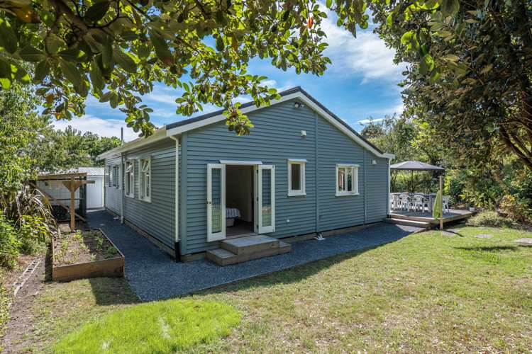 24 Queens Road Waikanae Beach_16
