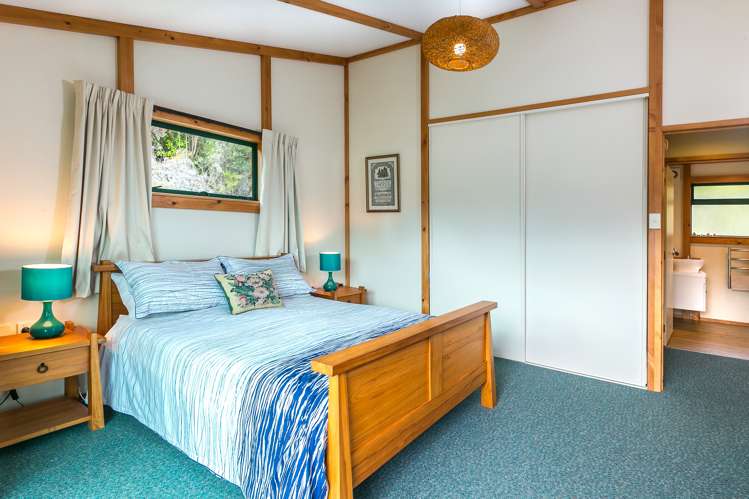 215 Queen Charlotte Drive Havelock_7