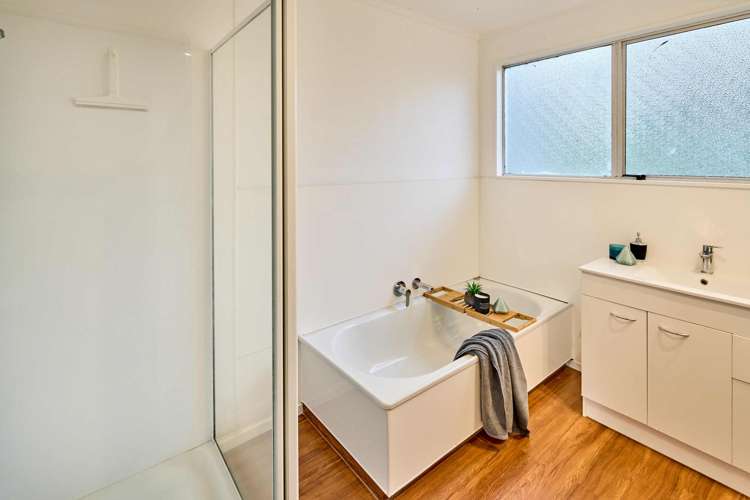 35 Eruini Street Waikanae Beach_10