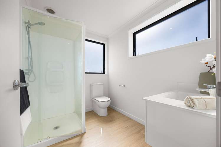 8/5 Peachgrove Road Te Atatu Peninsula_17