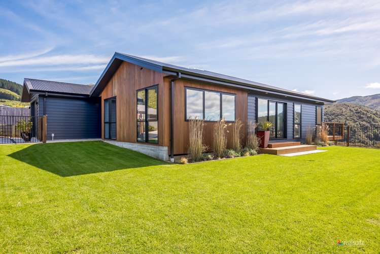 105 Kirton Drive Riverstone Terraces_21