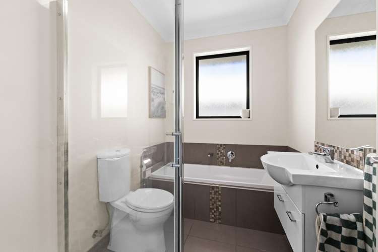 21 Drake Crescent Awatoto_12